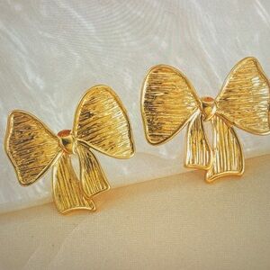 Gold Bow Earrings